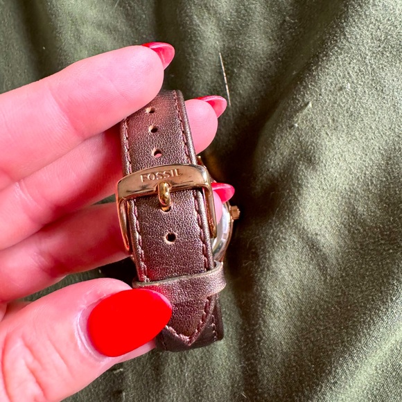 Gold and chocolate silk watch lightly used needs new battery - Picture 3 of 3